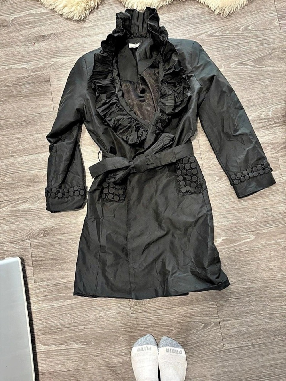 Chez vous de France  Black Ruffle Collar Trench Coat